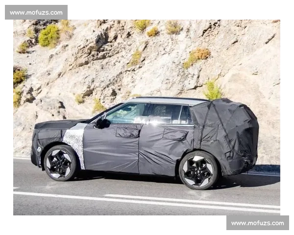 现代305vs：探索新一代紧凑型轿车的动力、设计与智能科技革新